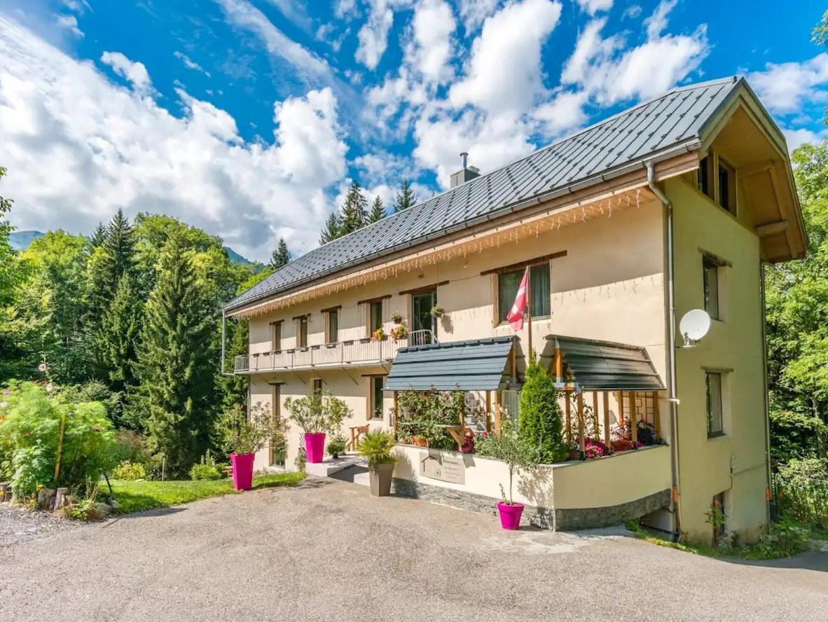 Vila Le Moulin Des Olirics Sallanches Exteriér fotografie
