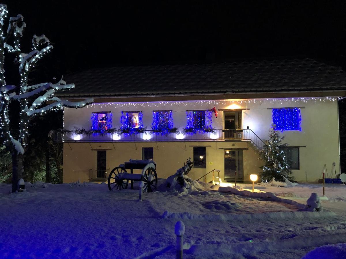 Vila Le Moulin Des Olirics Sallanches Exteriér fotografie